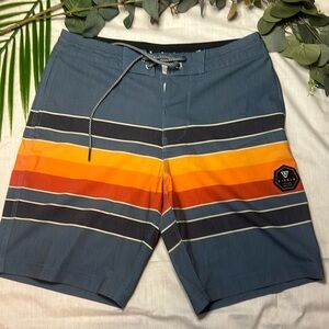 Vissla men’s size 28 board short